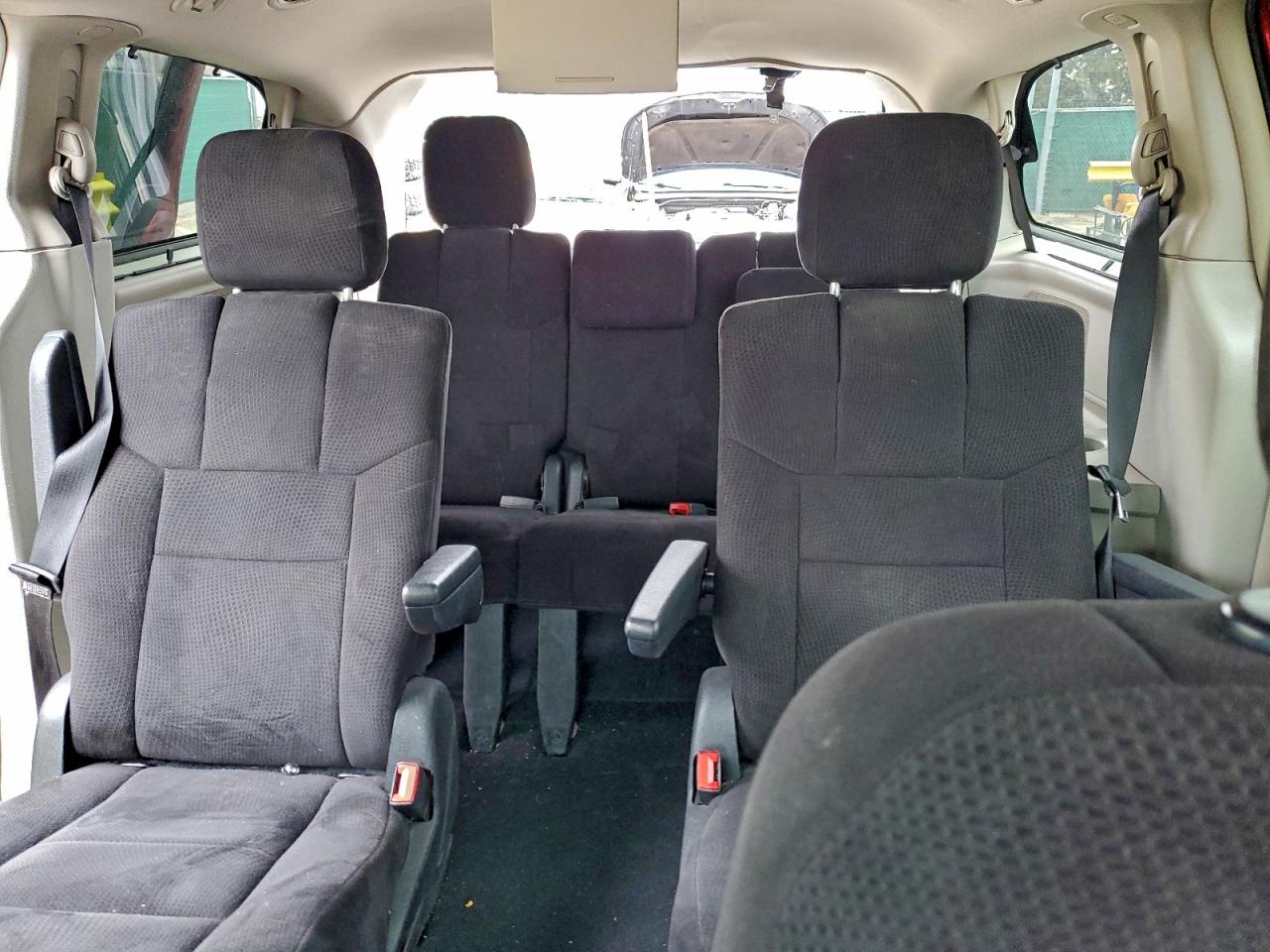 2011 Dodge Grand Caravan Crew VIN: 2D4RN5DG0BR674304 Lot: 93971955