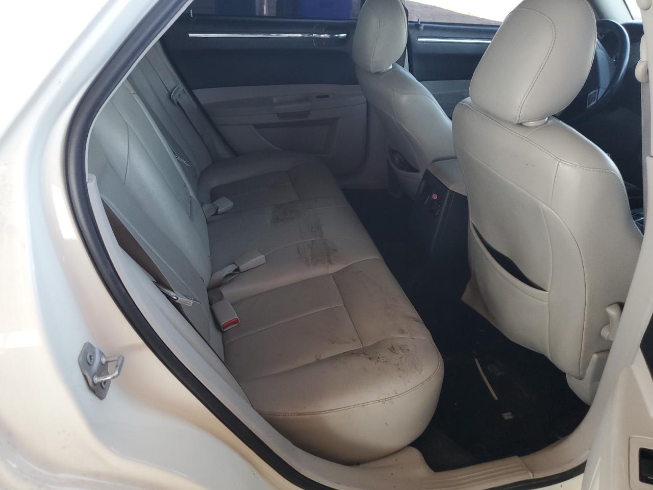 2007 Chrysler 300 Touring VIN: 2C3KA53G37H900557 Lot: 92611755