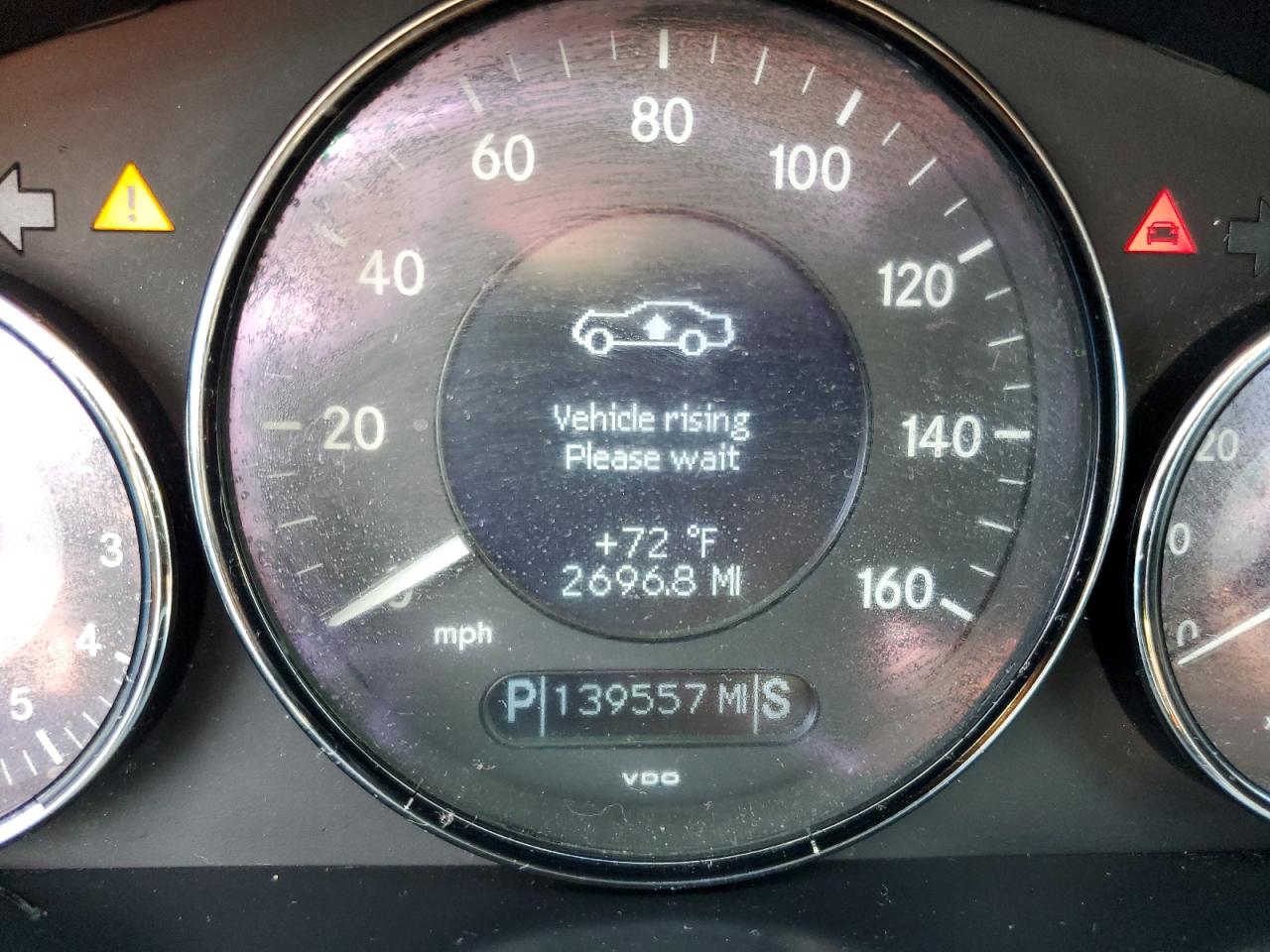 2007 Mercedes-Benz Cls 550 VIN: WDDDJ72X37A090403 Lot: 82785455