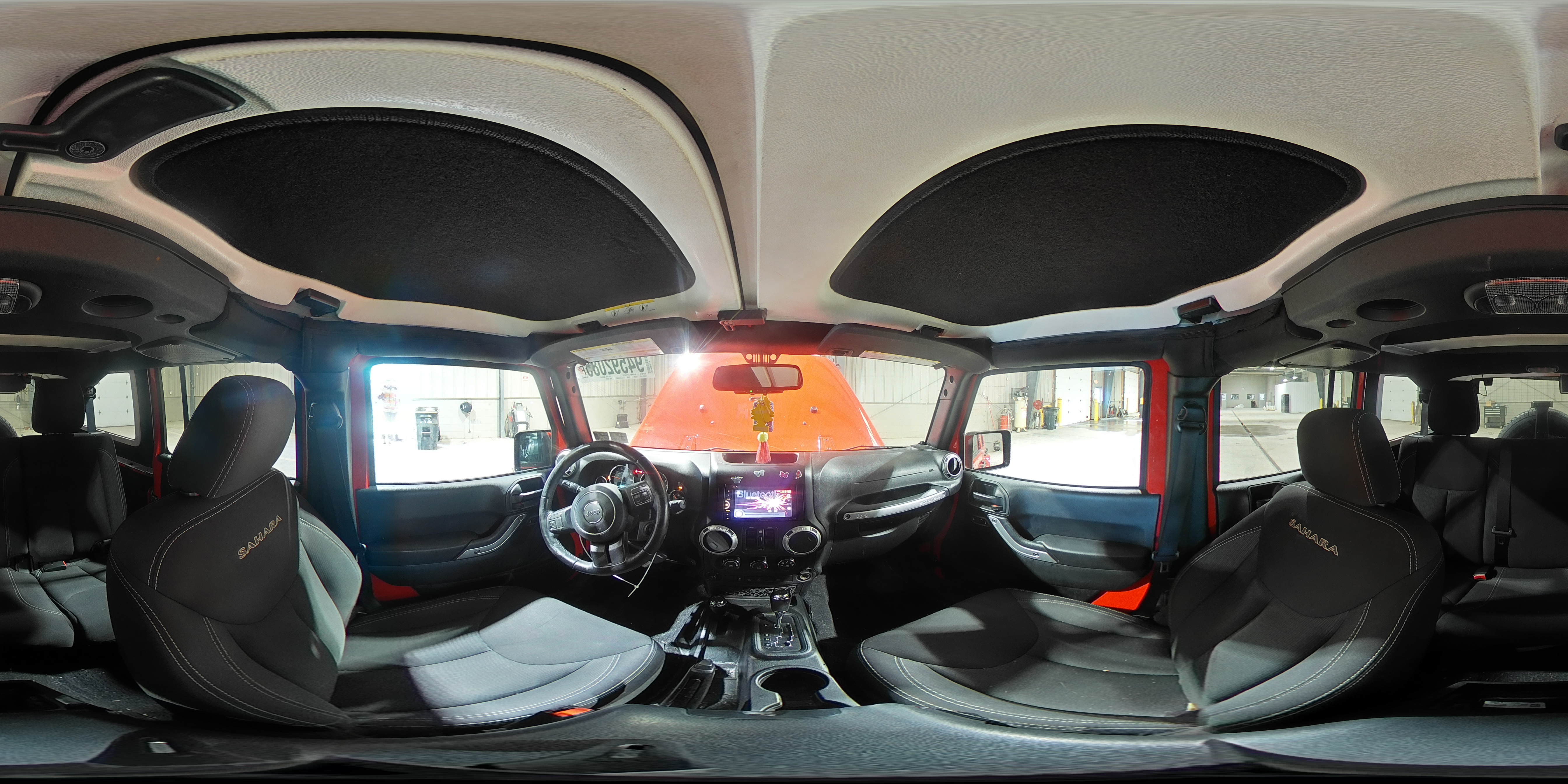 2018 Jeep Wrangler Unlimited Sahara VIN: 1C4BJWEG6JL807749 Lot: 94592085