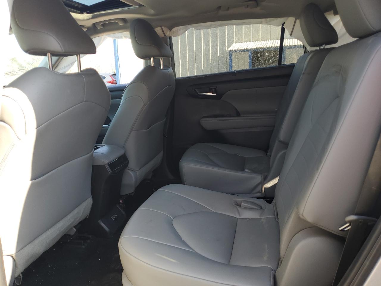 2022 Toyota Highlander Xle VIN: 5TDGZRAH0NS131415 Lot: 93112045