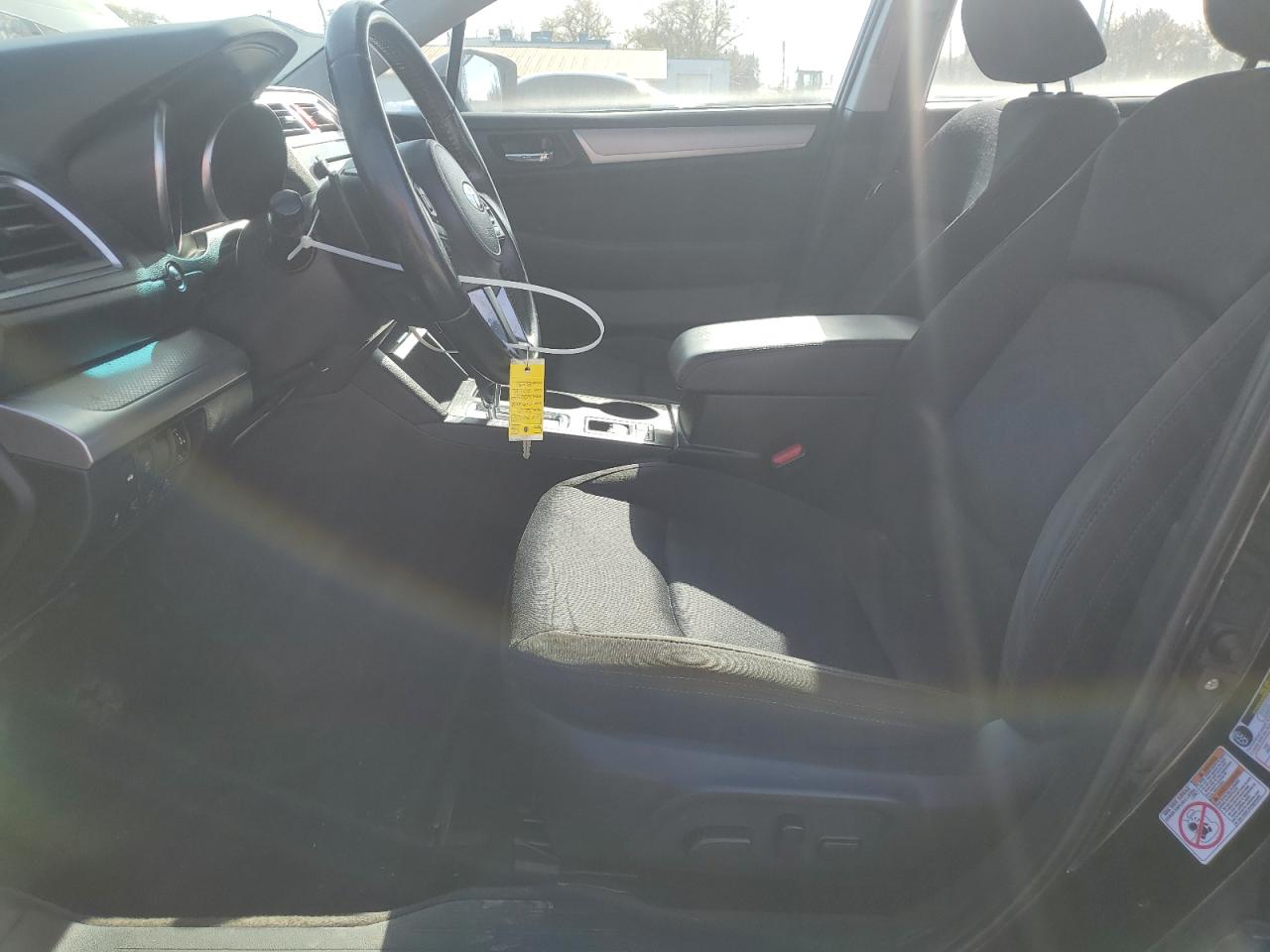 2015 Subaru Legacy 2.5I Premium VIN: 4S3BNAF66F3030123 Lot: 92905245