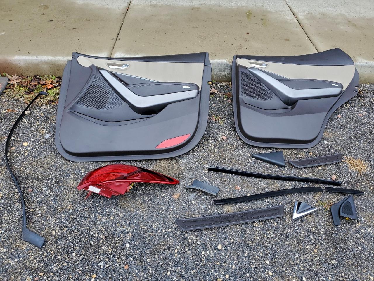 2017 Hyundai Santa Fe Sport VIN: 5NMZU3LB2HH003214 Lot: 94143465