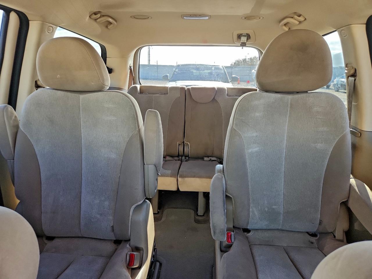 2012 Kia Sedona Lx VIN: KNDMG4C75C6477604 Lot: 94192635