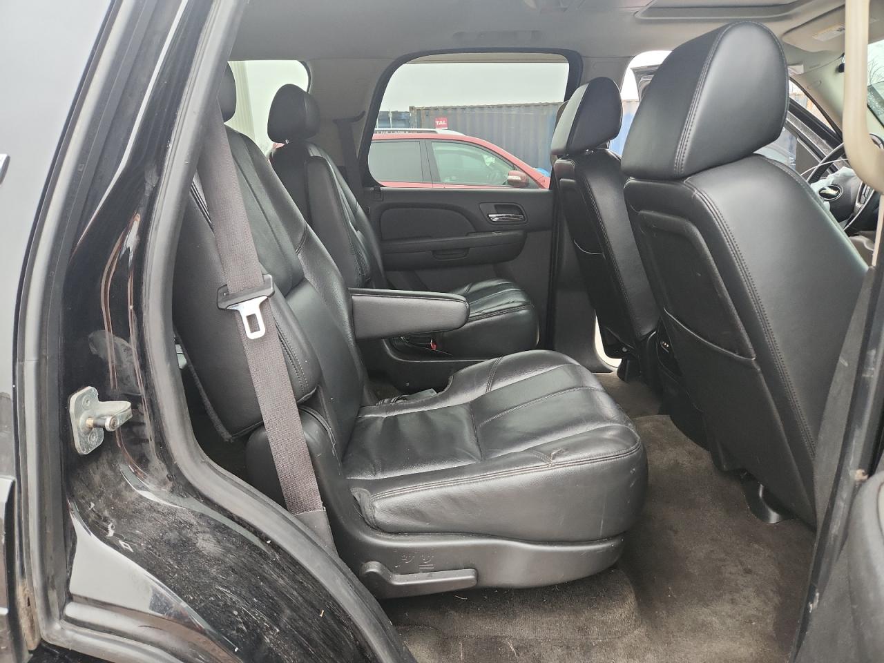 2008 Chevrolet Tahoe K1500 VIN: 1GNFK13008R119915 Lot: 92752575