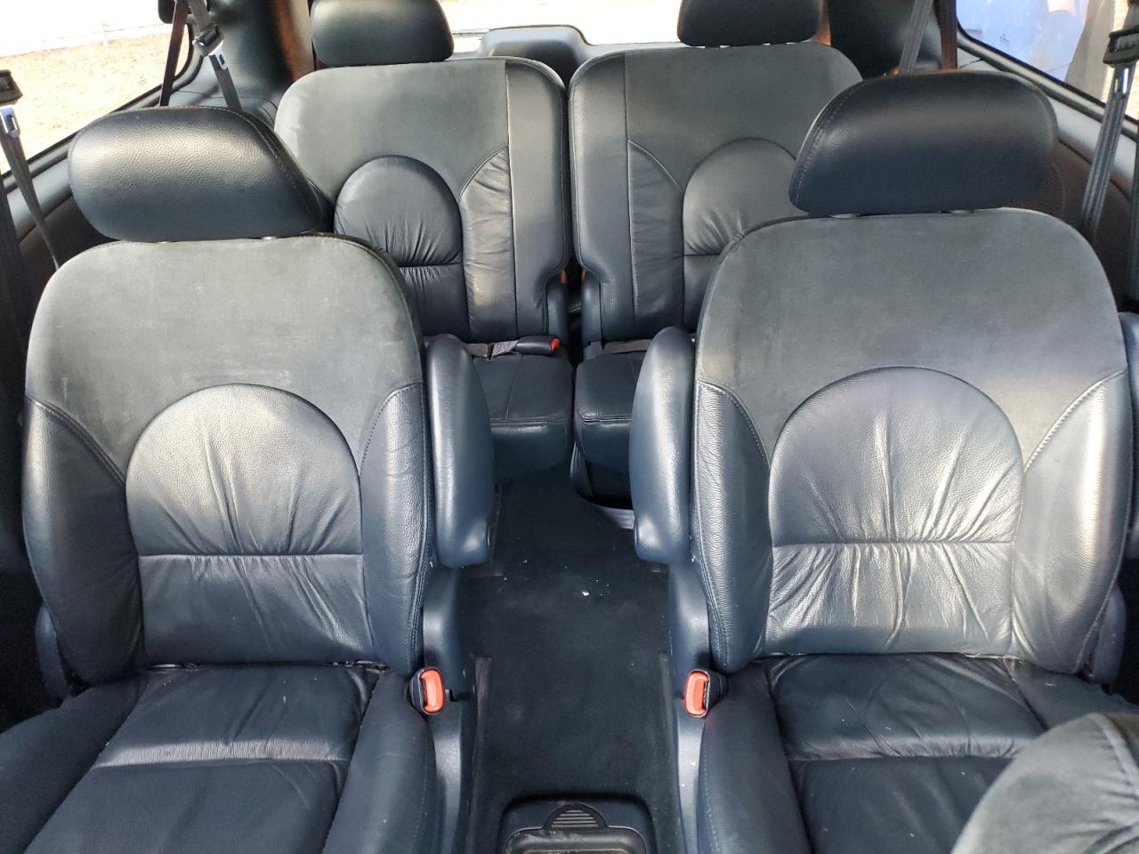 2002 Chrysler Town & Country Limited VIN: 2C8GP64L52R613451 Lot: 92825035