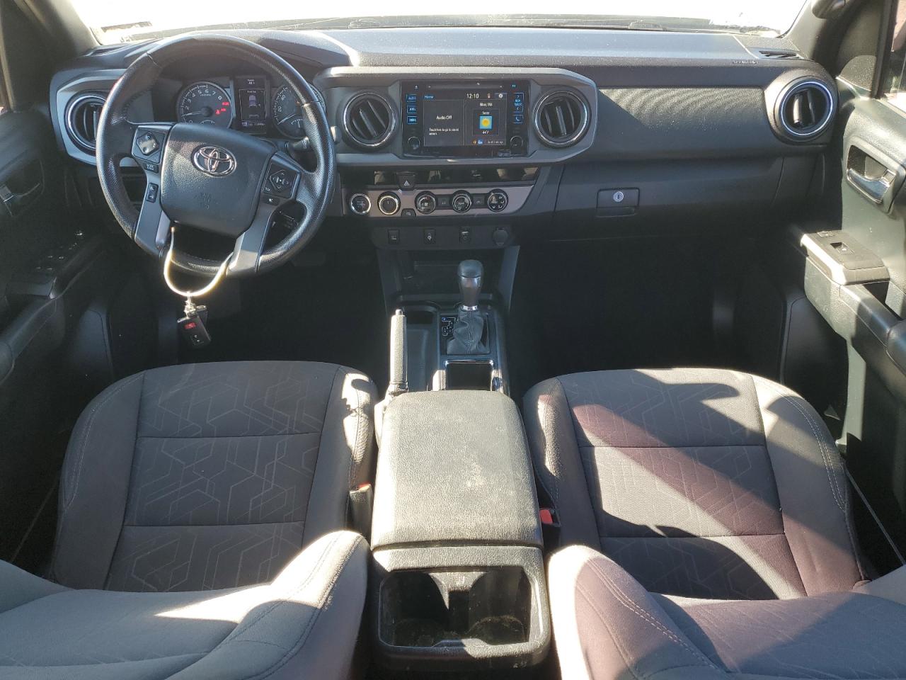 2017 Toyota Tacoma Double Cab VIN: 3TMDZ5BN5HM029208 Lot: 92945305