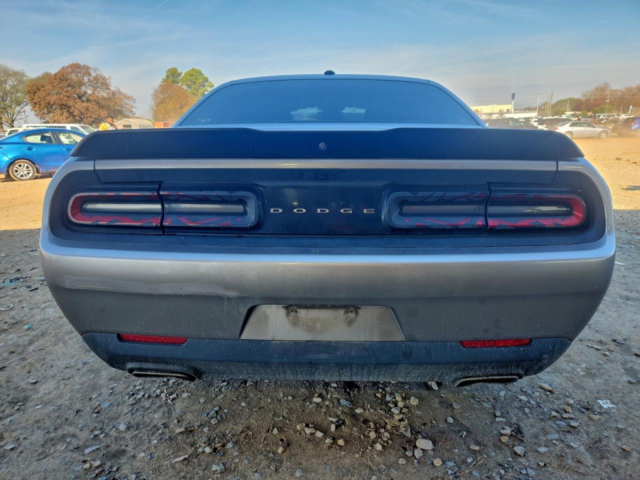 2018 Dodge Challenger Sxt VIN: 2C3CDZAG8JH127811 Lot: 93281755