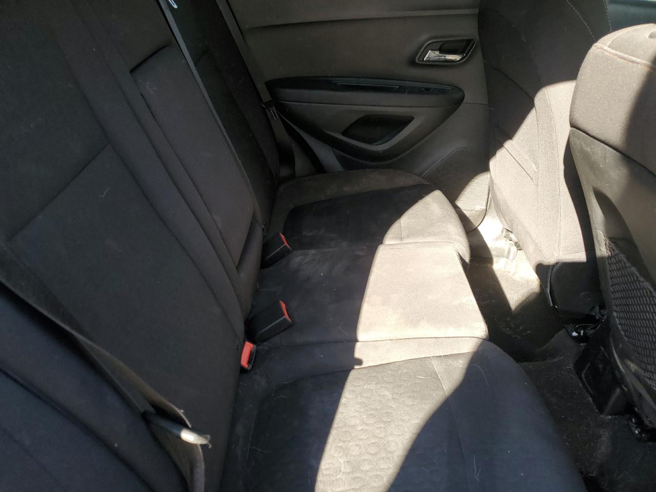 2018 Chevrolet Trax Ls VIN: 3GNCJKSB7JL153698 Lot: 92456275