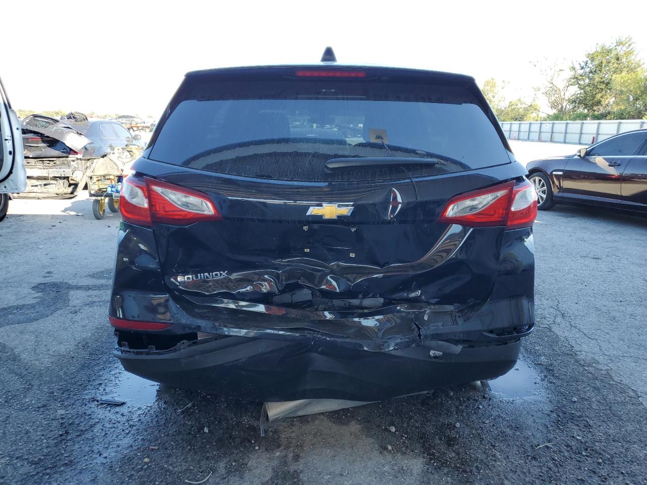 2020 Chevrolet Equinox Ls VIN: 3GNAXHEV0LS607443 Lot: 92426475