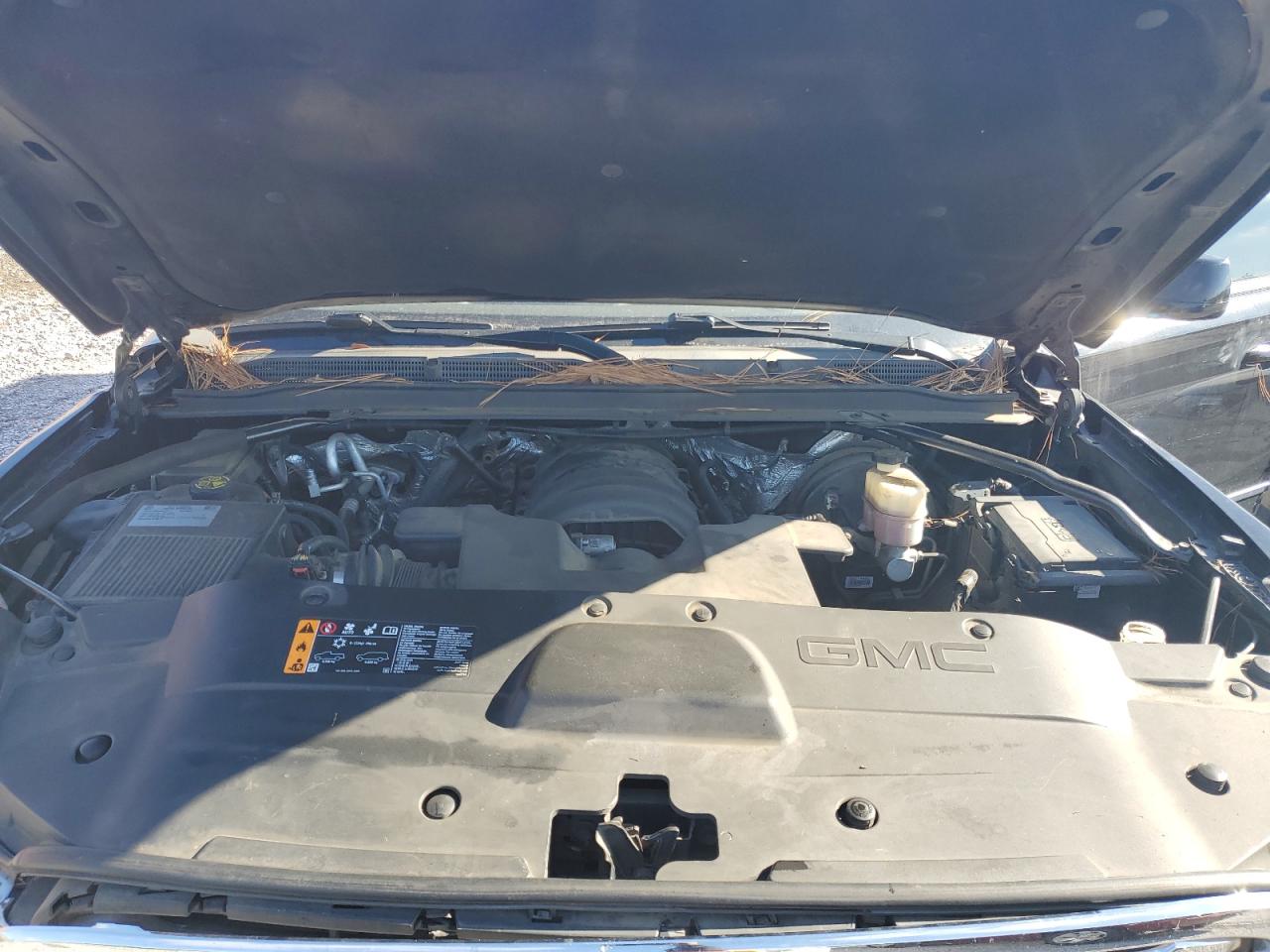 2017 GMC Yukon Xl C1500 Slt VIN: 1GKS1GKC8HR323911 Lot: 90732055