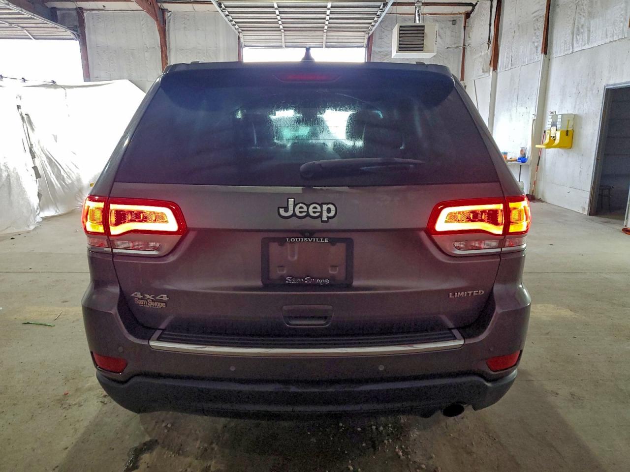 2015 Jeep Grand Cherokee Limited VIN: 1C4RJFBG0FC638855 Lot: 92669895