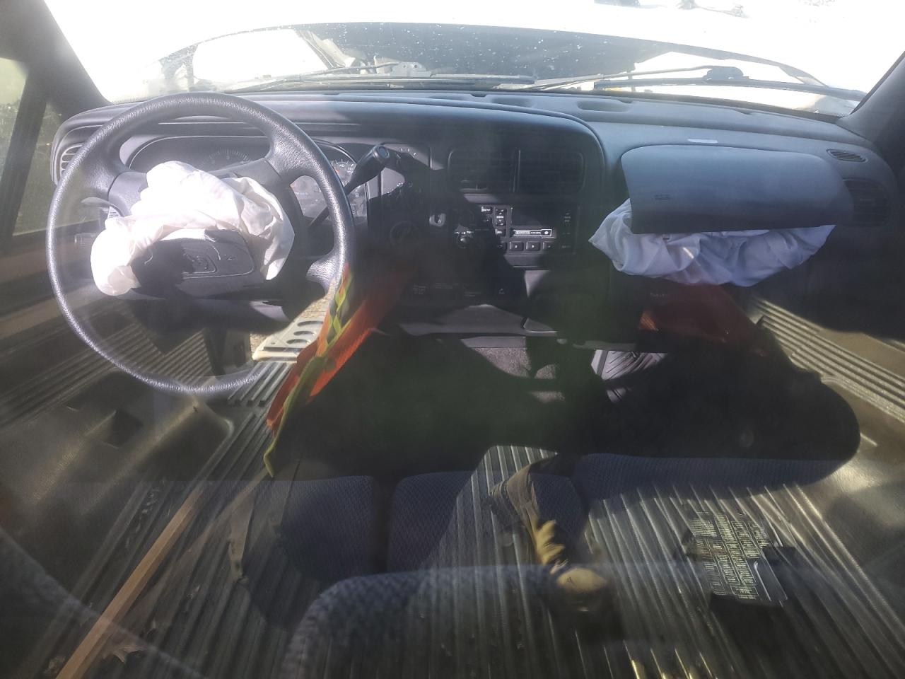 1999 Dodge Dakota VIN: 1B7FL26X1XS298249 Lot: 92826235