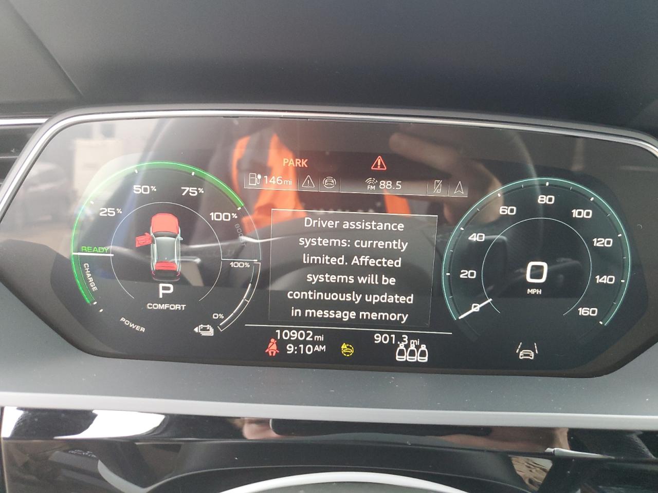 2024 Audi Sq8 E-Tron Prestige VIN: WA16CBGE0RB060922 Lot: 93498195