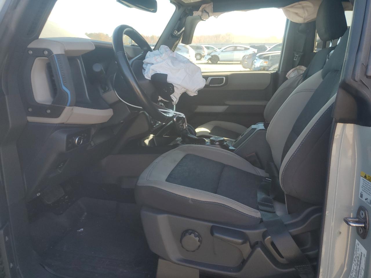 2022 Ford Bronco Base VIN: 1FMEE5DP3NLB56353 Lot: 91141615