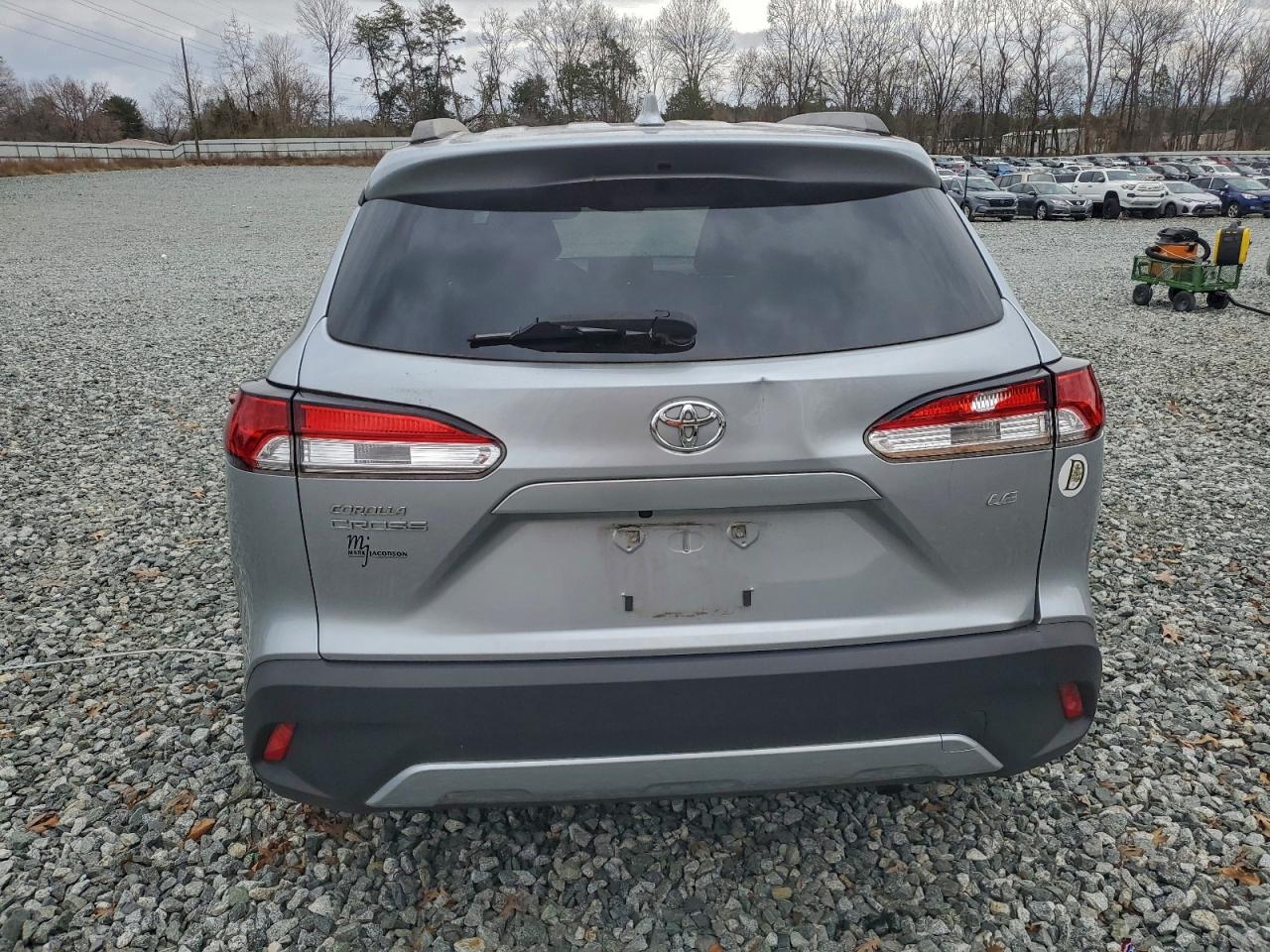 2022 Toyota Corolla Cross Le VIN: 7MUBAAAG8NV010809 Lot: 94522315