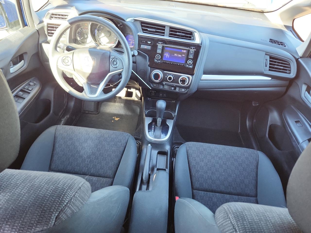 2017 Honda Fit Lx VIN: 3HGGK5H56HM708303 Lot: 90886015