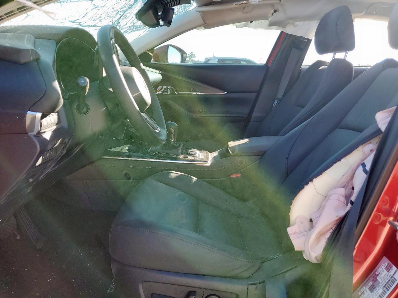 2025 Mazda Cx-30 Premium VIN: 3MVDMBDM3SM782176 Lot: 90749845