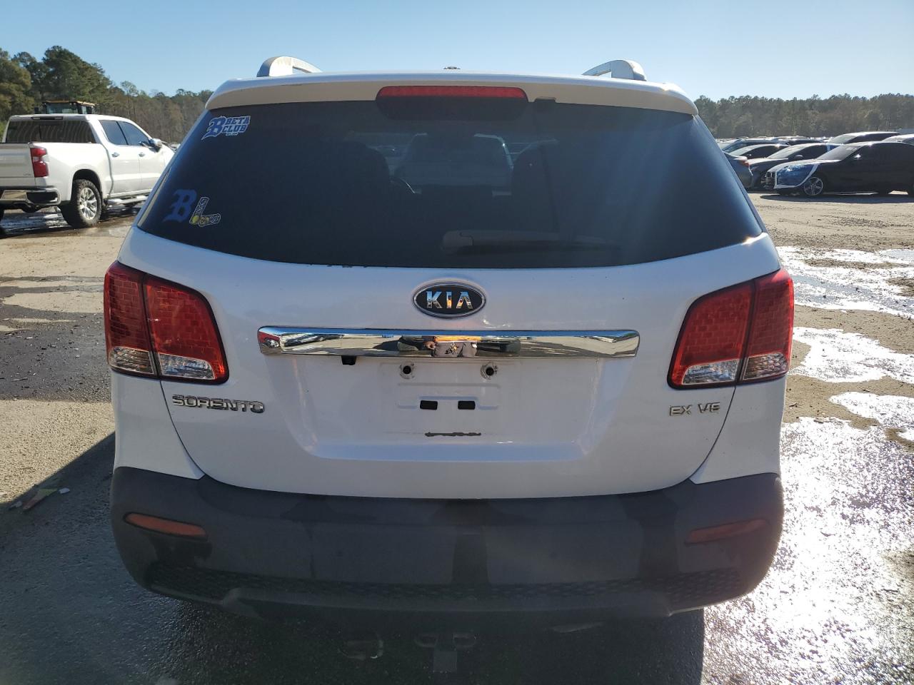2011 Kia Sorento Ex VIN: 5XYKU4A23BG104693 Lot: 92986215