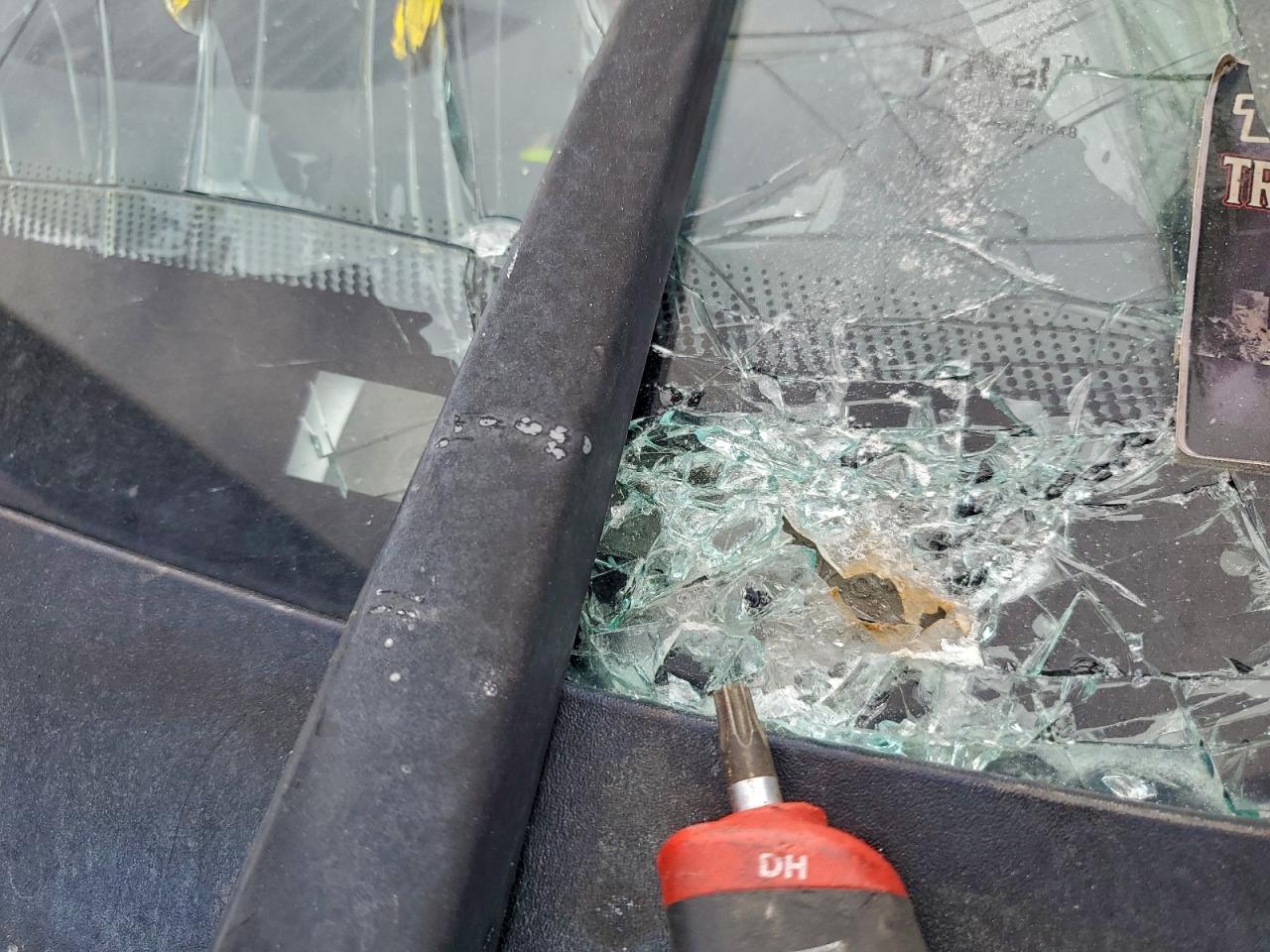 2000 Dodge Ram 2500 VIN: 3B7KF2366YG136028 Lot: 94181775