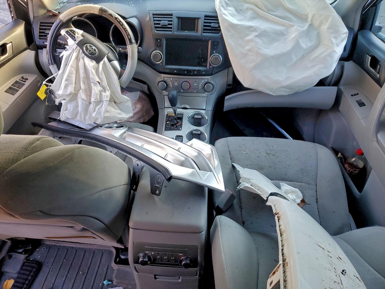 2013 Toyota Highlander Base VIN: 5TDBK3EH7DS177649 Lot: 94235165