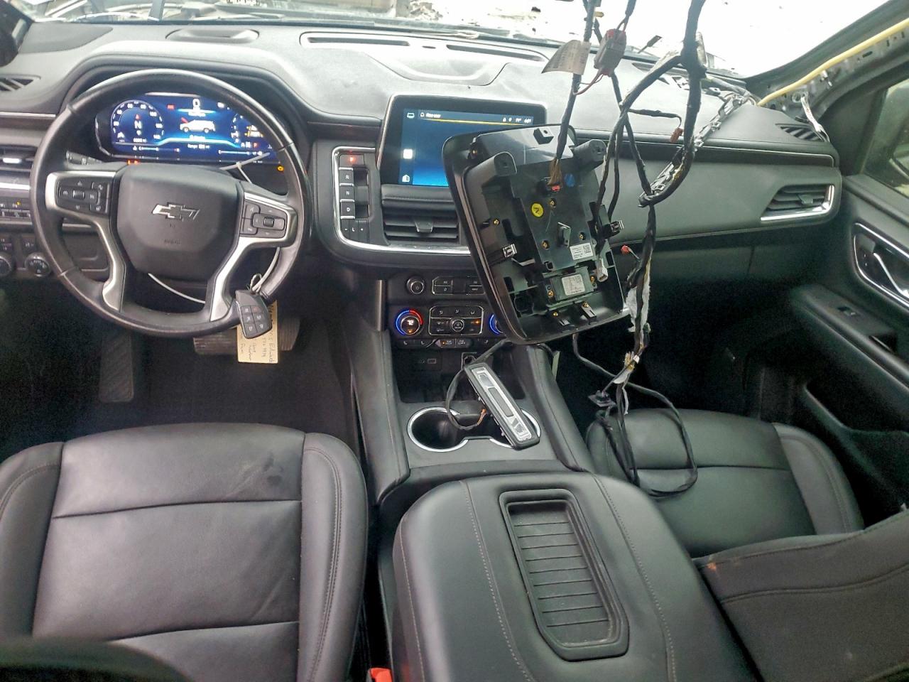 2022 Chevrolet Suburban K1500 Z71 VIN: 1GNSKDKD8NR122044 Lot: 93102105