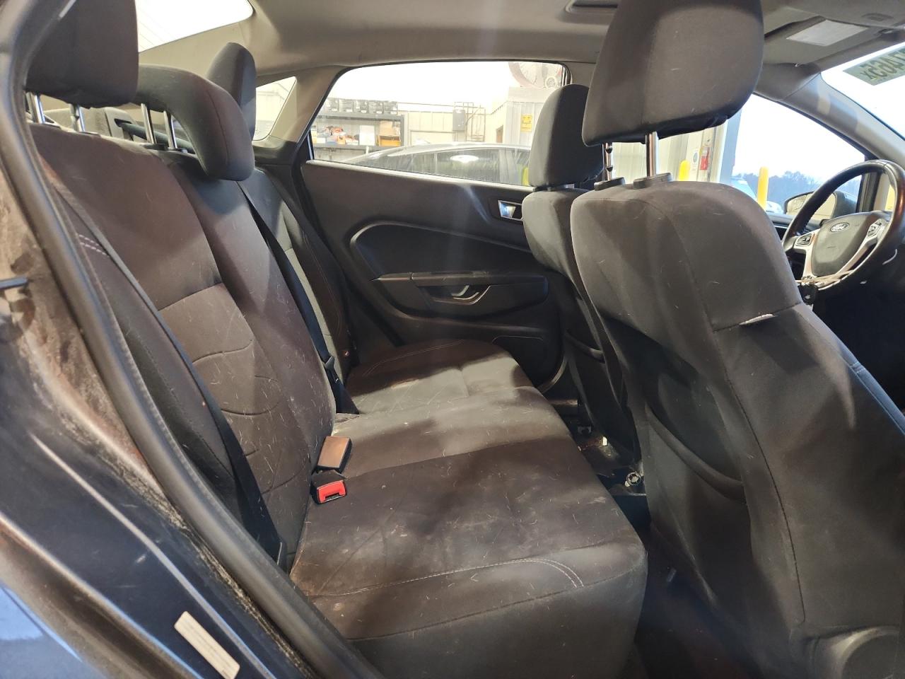 2015 Ford Fiesta Se VIN: 3FADP4BJ3FM158676 Lot: 92877465