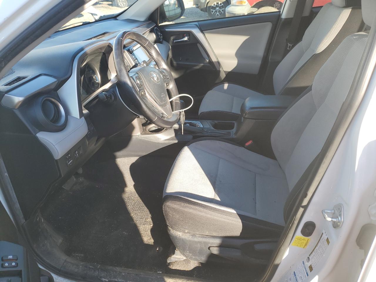 2017 Toyota Rav4 Xle VIN: JTMRFREV7HJ140342 Lot: 91277345