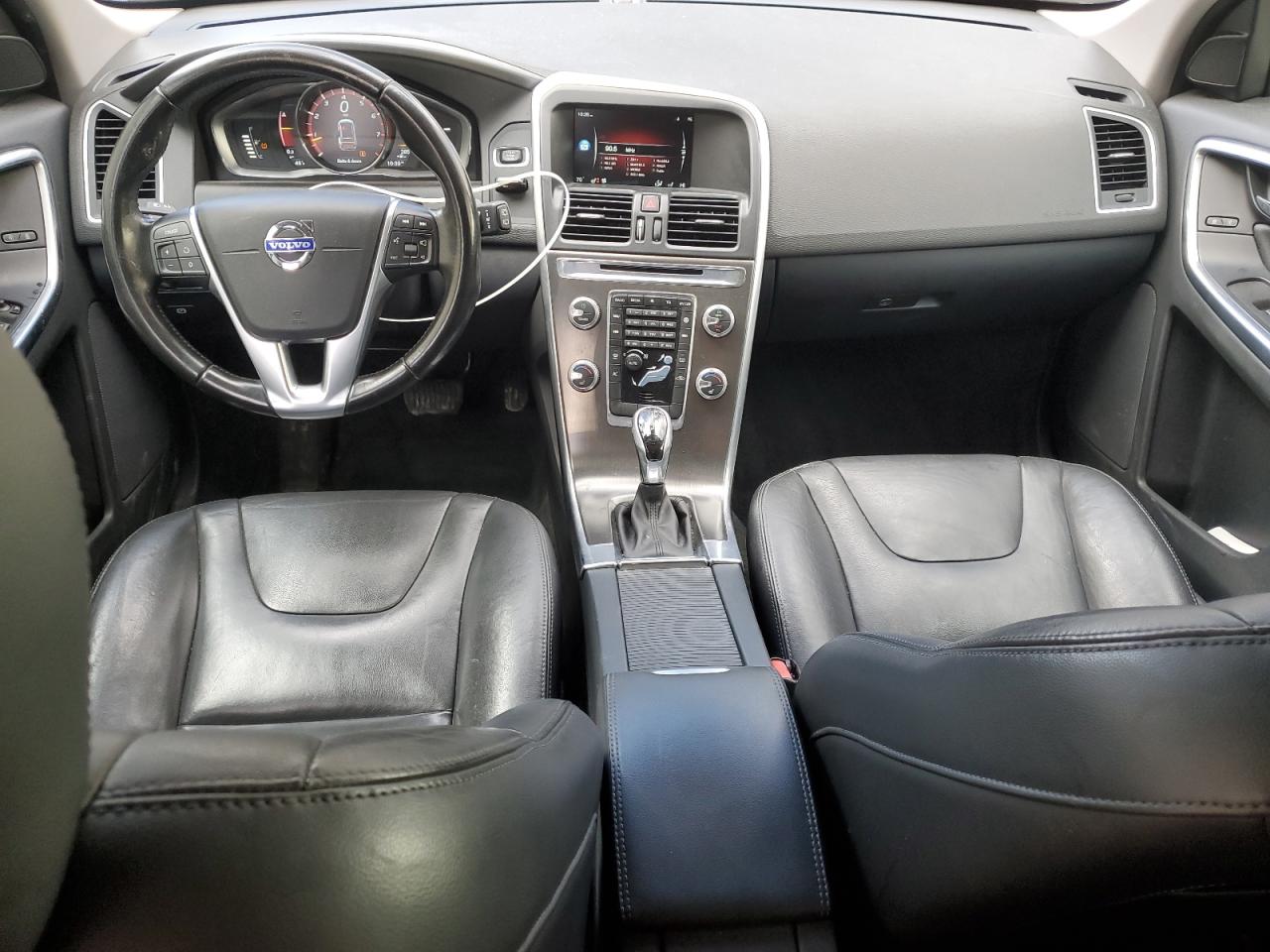 2016 Volvo Xc60 T5 Premier VIN: YV4612RK8G2796483 Lot: 91668455