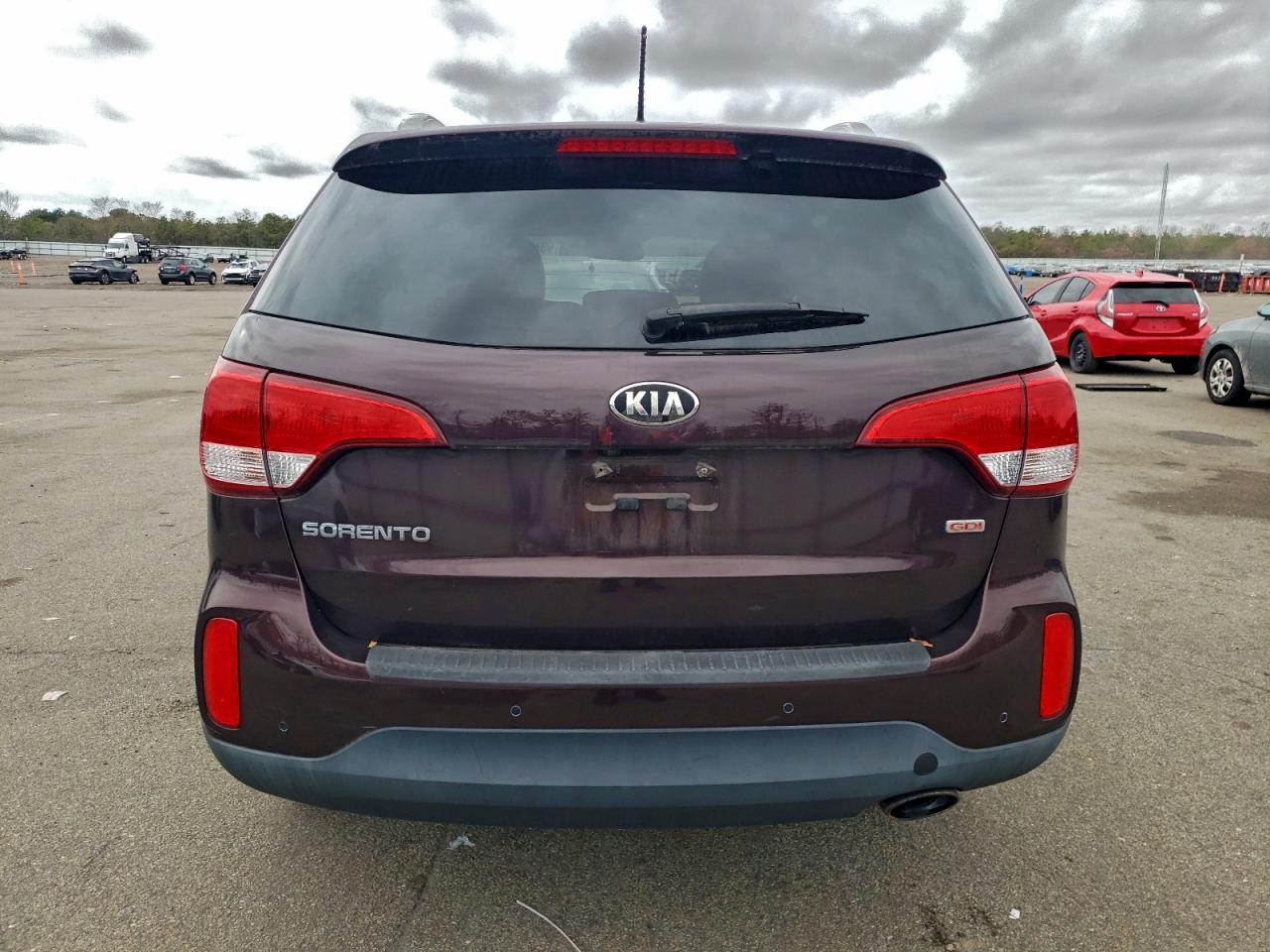 2014 Kia Sorento Lx VIN: 5XYKT3A64EG516996 Lot: 93499165