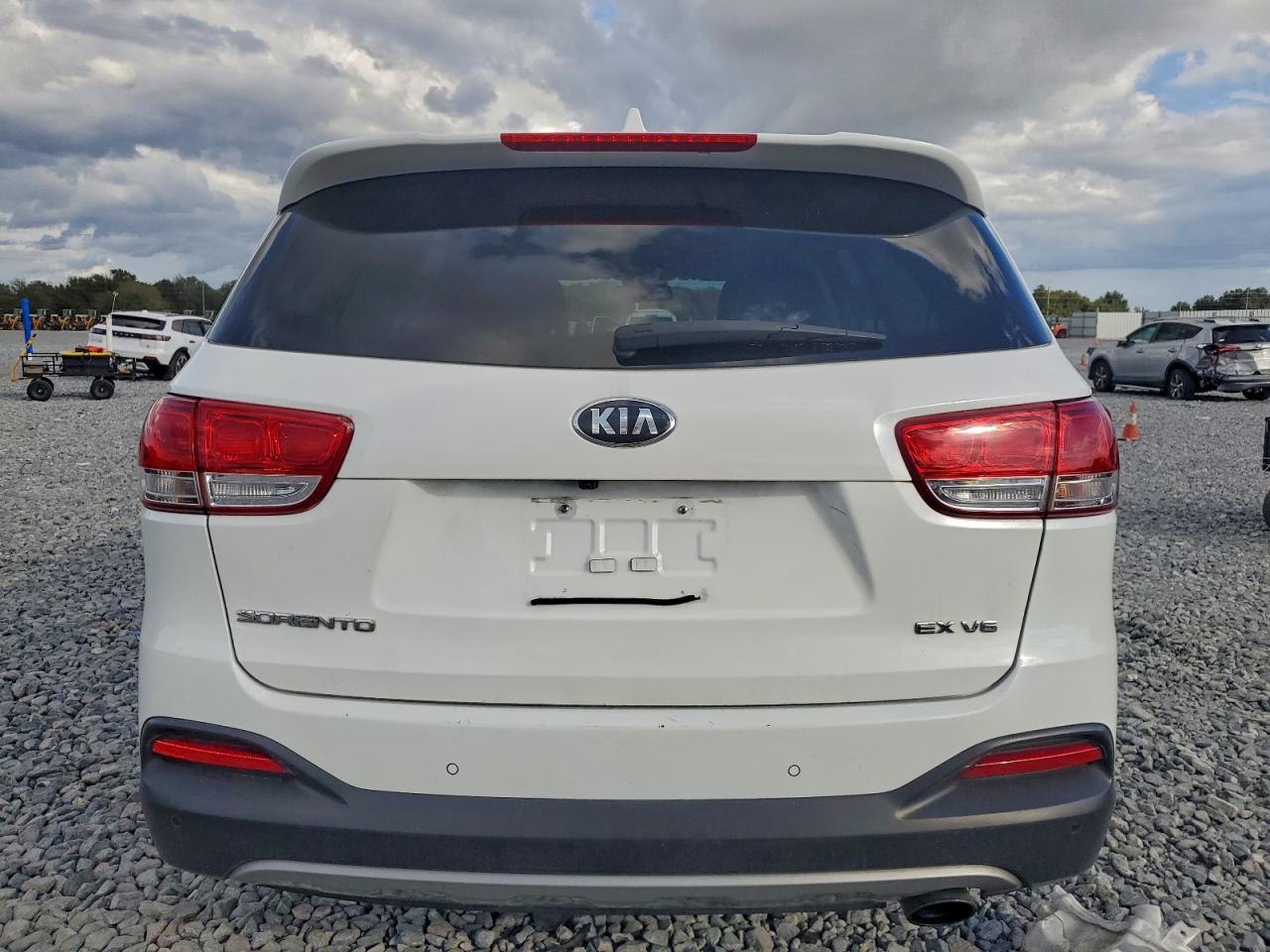 2017 Kia Sorento Ex VIN: 5XYPHDA54HG289205 Lot: 94797375