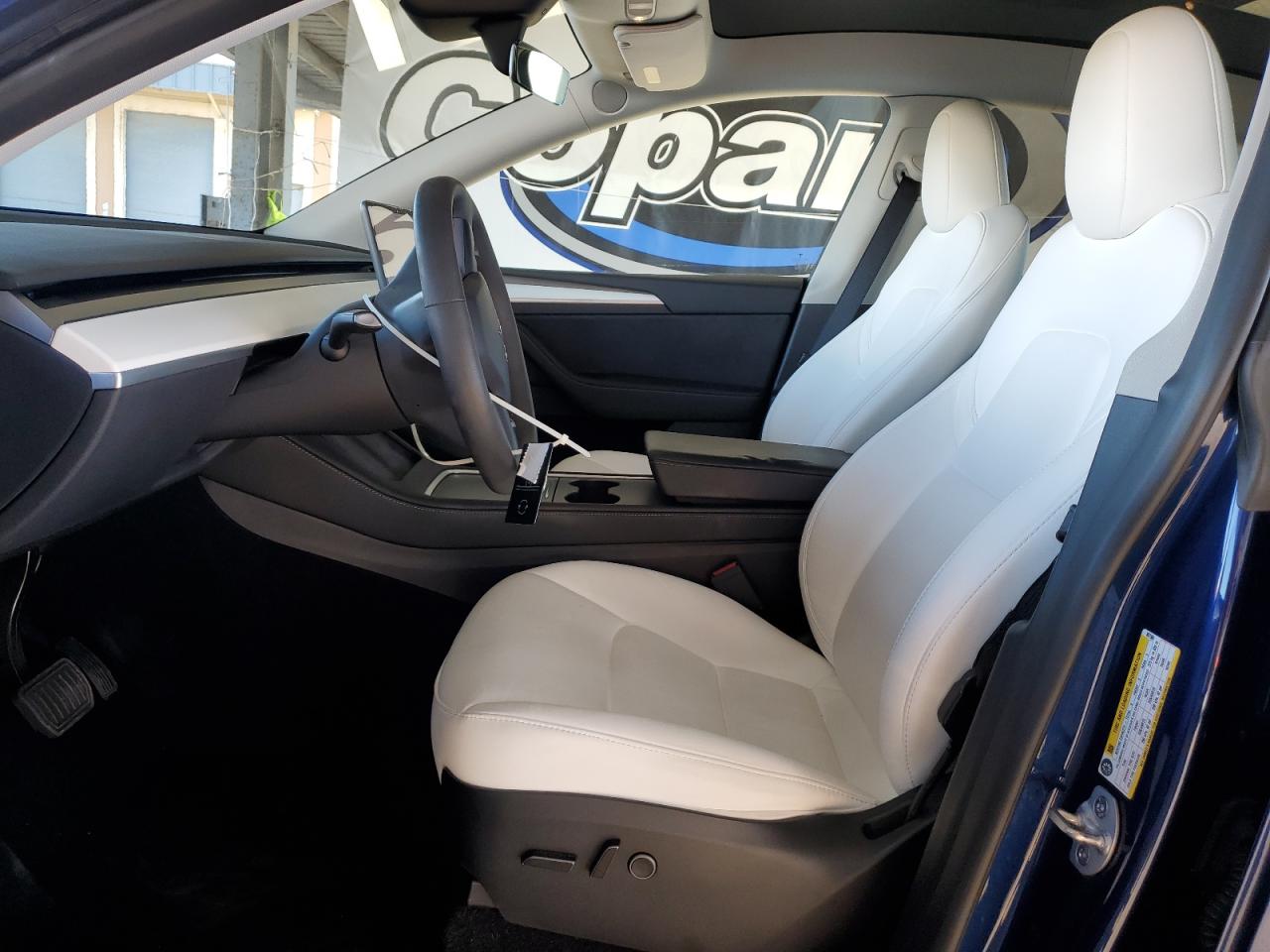 2023 Tesla Model Y VIN: 7SAYGDEE4PF887580 Lot: 92029965