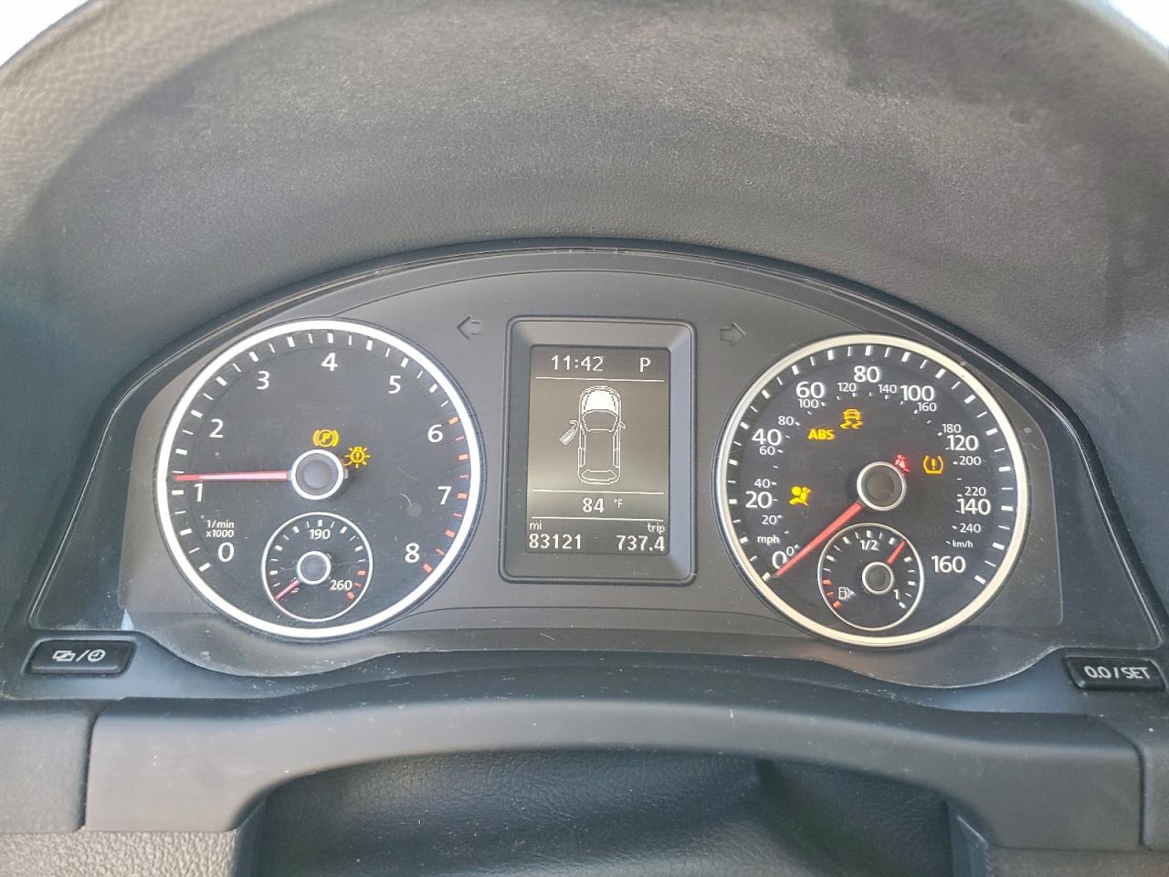 2018 Volkswagen Tiguan Limited VIN: WVGAV7AX0JK002861 Lot: 94149155