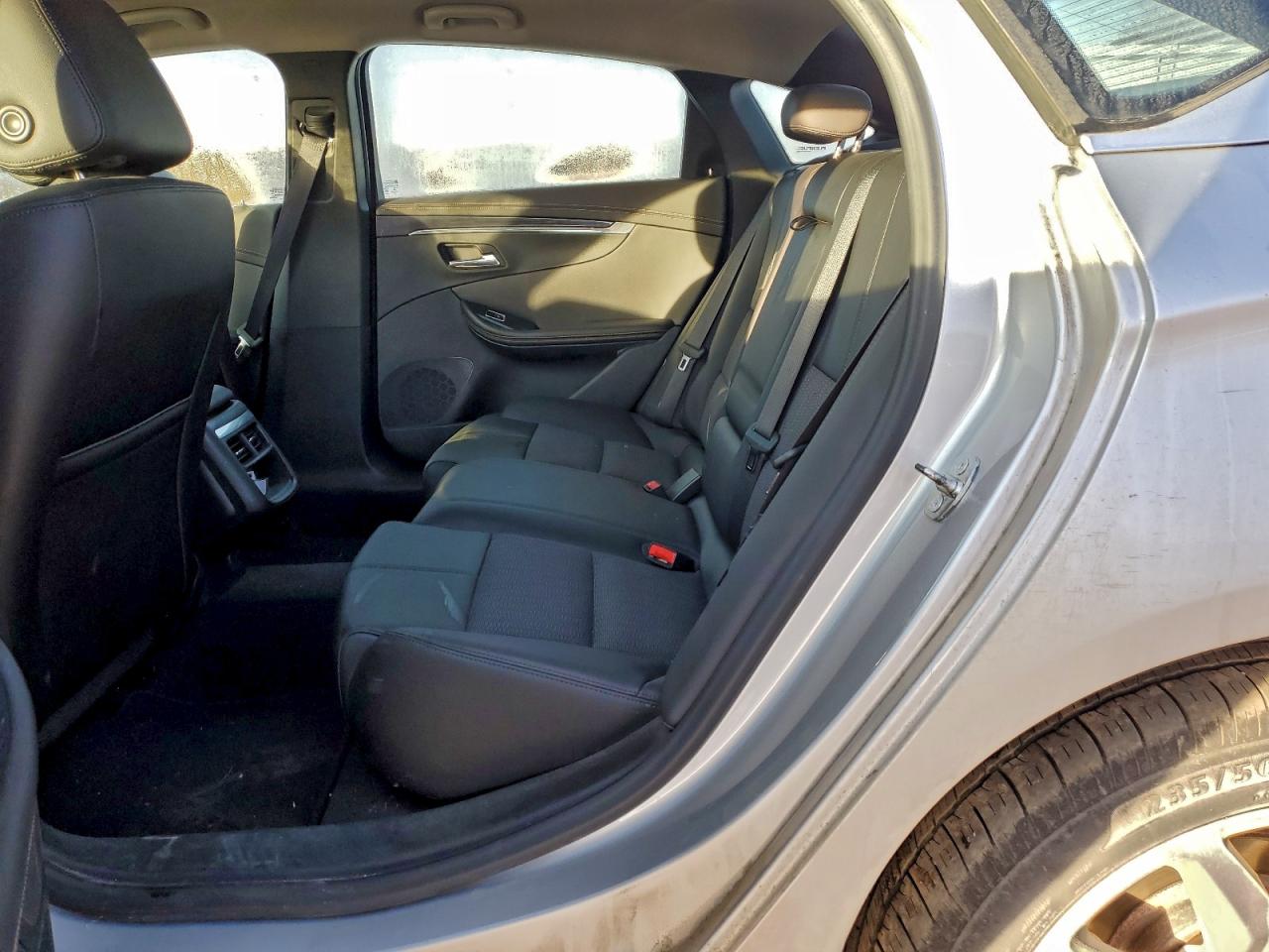 2018 Chevrolet Impala Lt VIN: 2G1105S33J9102241 Lot: 91611155