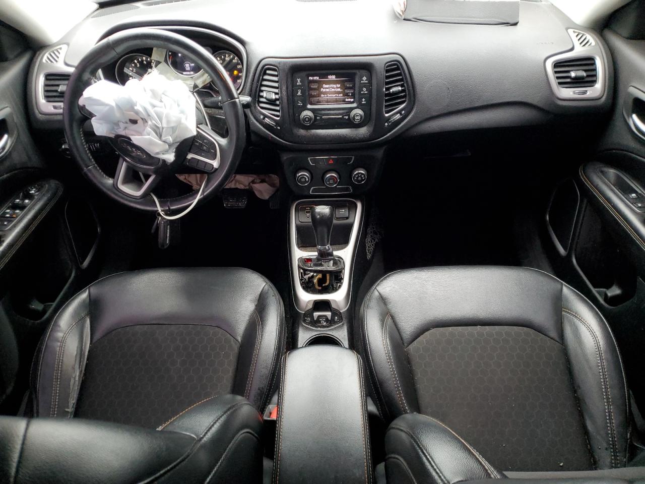 2018 Jeep Compass Latitude VIN: 3C4NJCBB5JT469334 Lot: 93281495