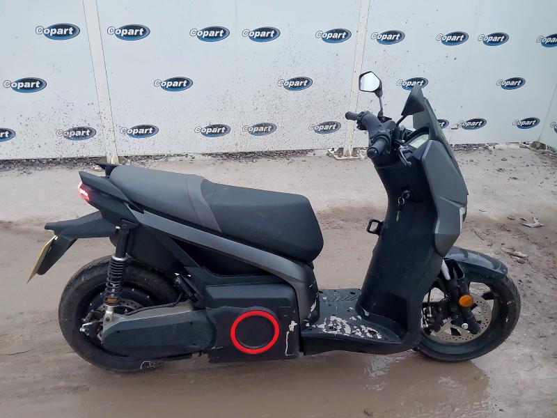 2022 SCUTUM SEAT MO ESCOOTER 125 