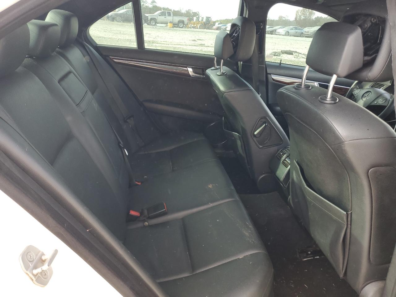 2009 Mercedes-Benz C 300 VIN: WDDGF54X39R061889 Lot: 93604445