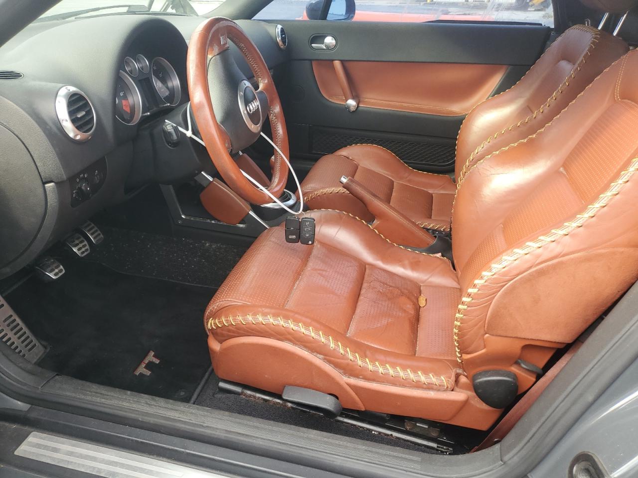 Фото: TRUUT28N111005181