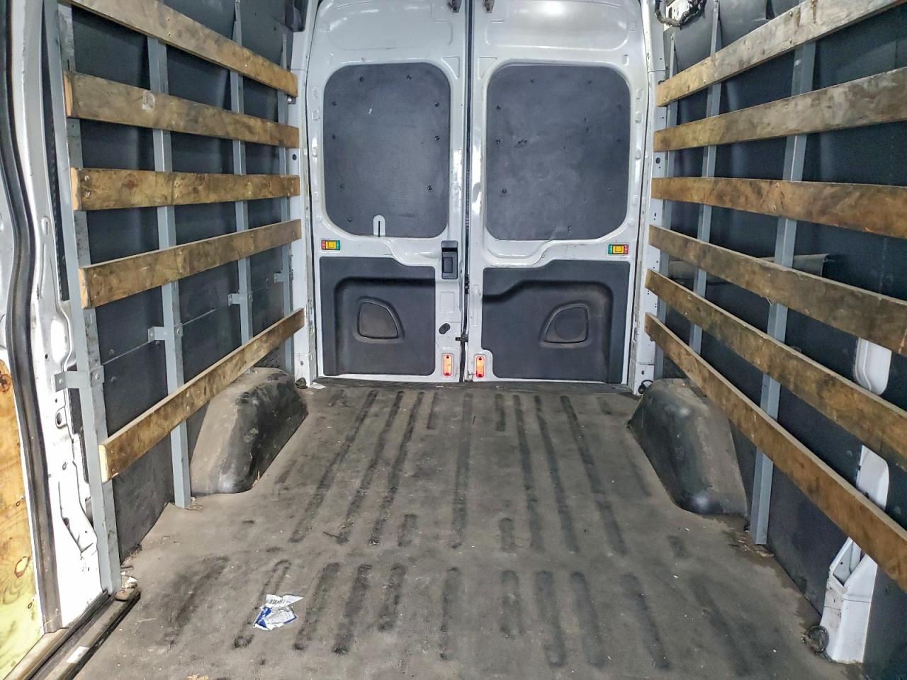 2018 Ford Transit Van VIN: 1FTYR2XM8JKA30284 Lot: 93930515