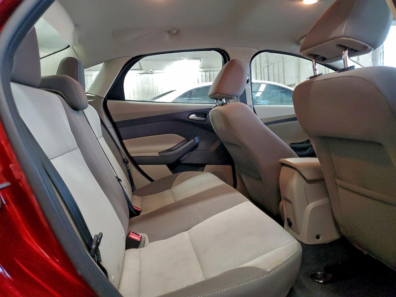 2014 Ford Focus Se VIN: 1FADP3F27EL102849 Lot: 94057575