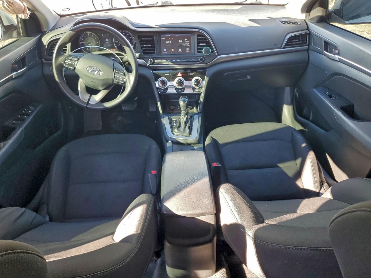 2019 Hyundai Elantra Sel VIN: 5NPD84LF4KH490000 Lot: 94237285