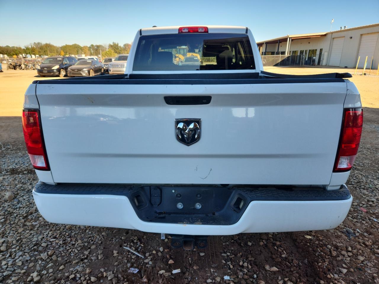 2018 Ram 1500 St VIN: 1C6RR6FG7JS341543 Lot: 90685655