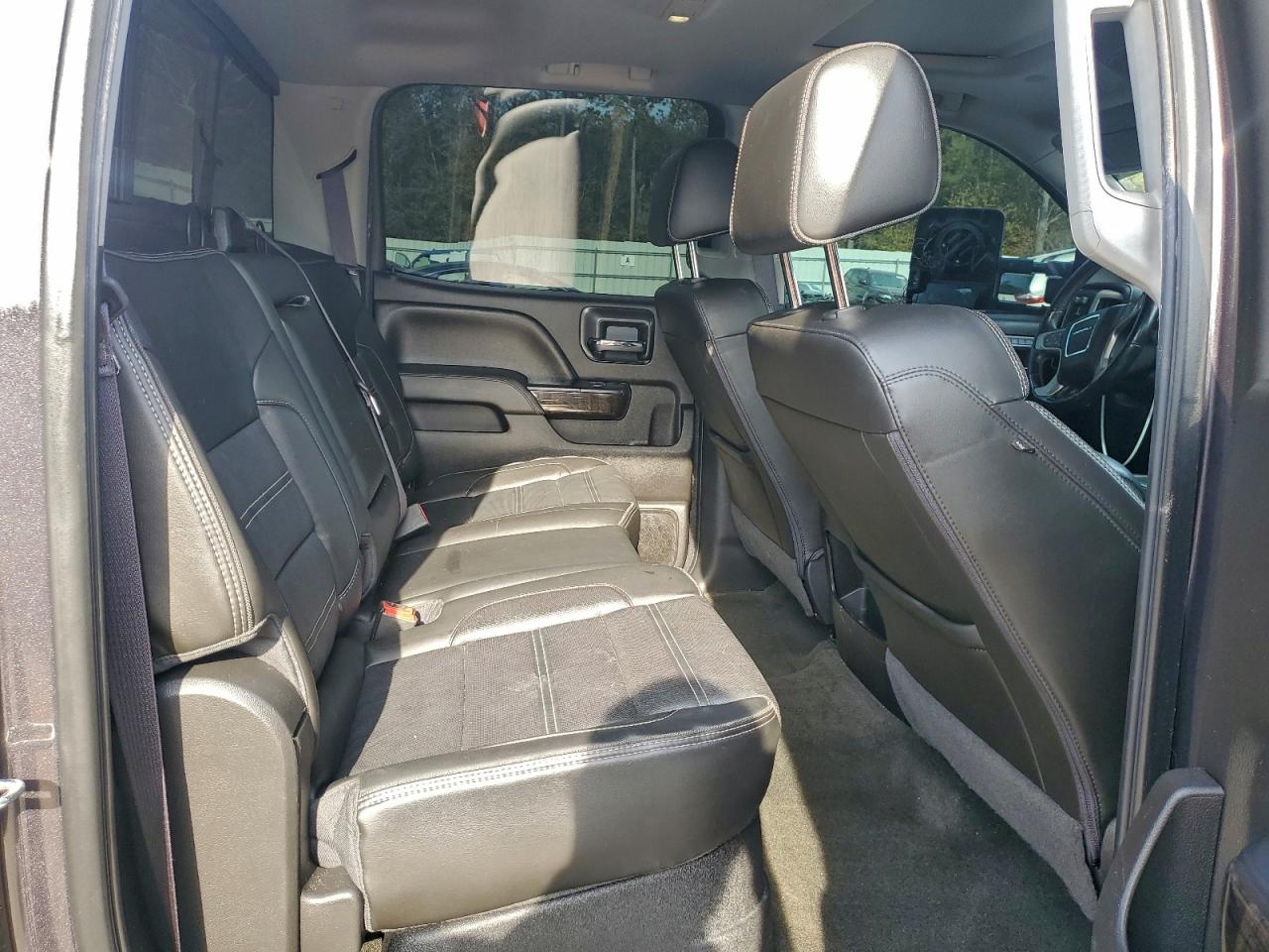 2016 GMC Sierra K2500 Denali VIN: 1GT12UE84GF107869 Lot: 93153275