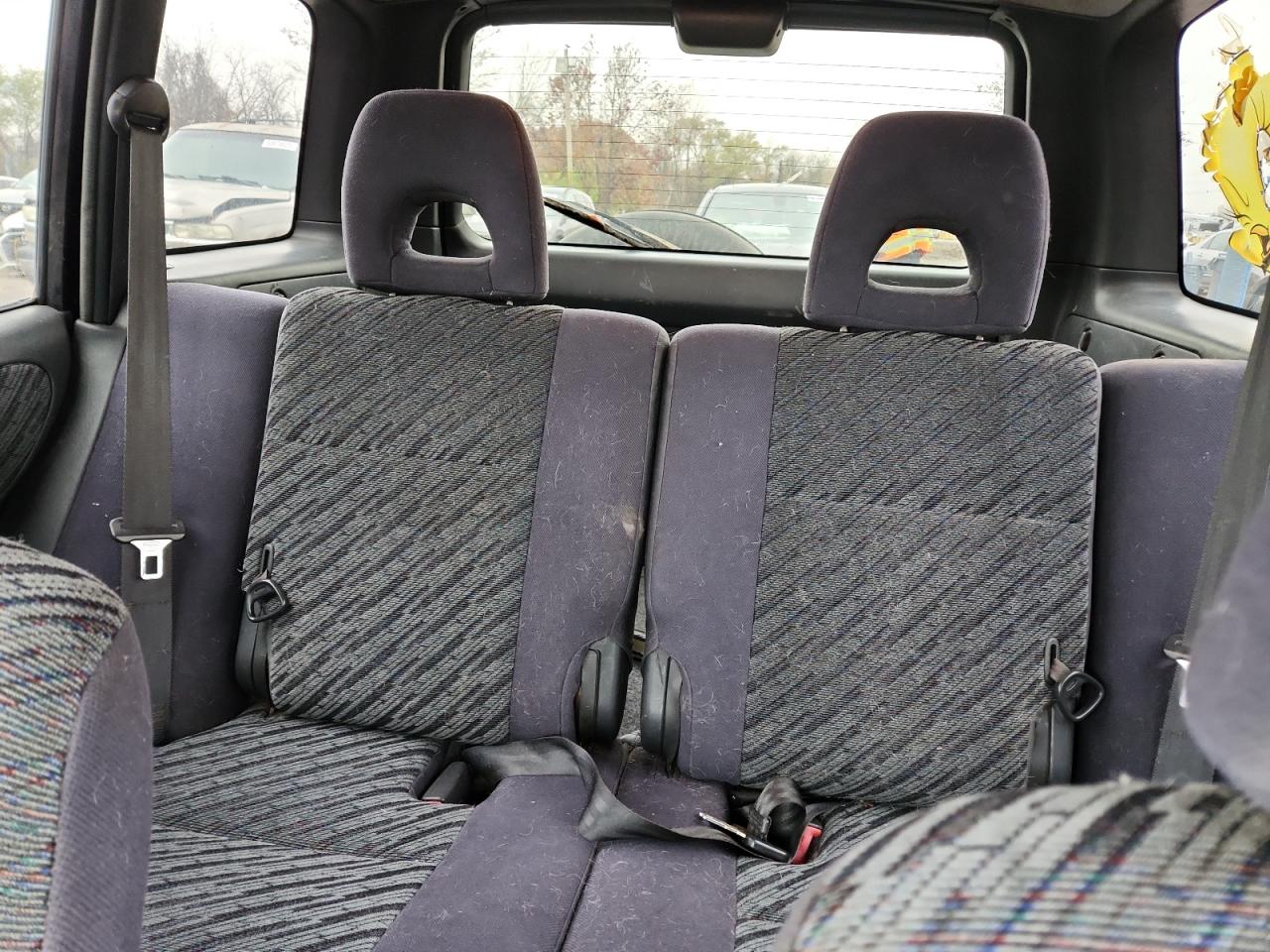 1998 Toyota Rav4 VIN: JT3HP10V0W7097267 Lot: 92951365