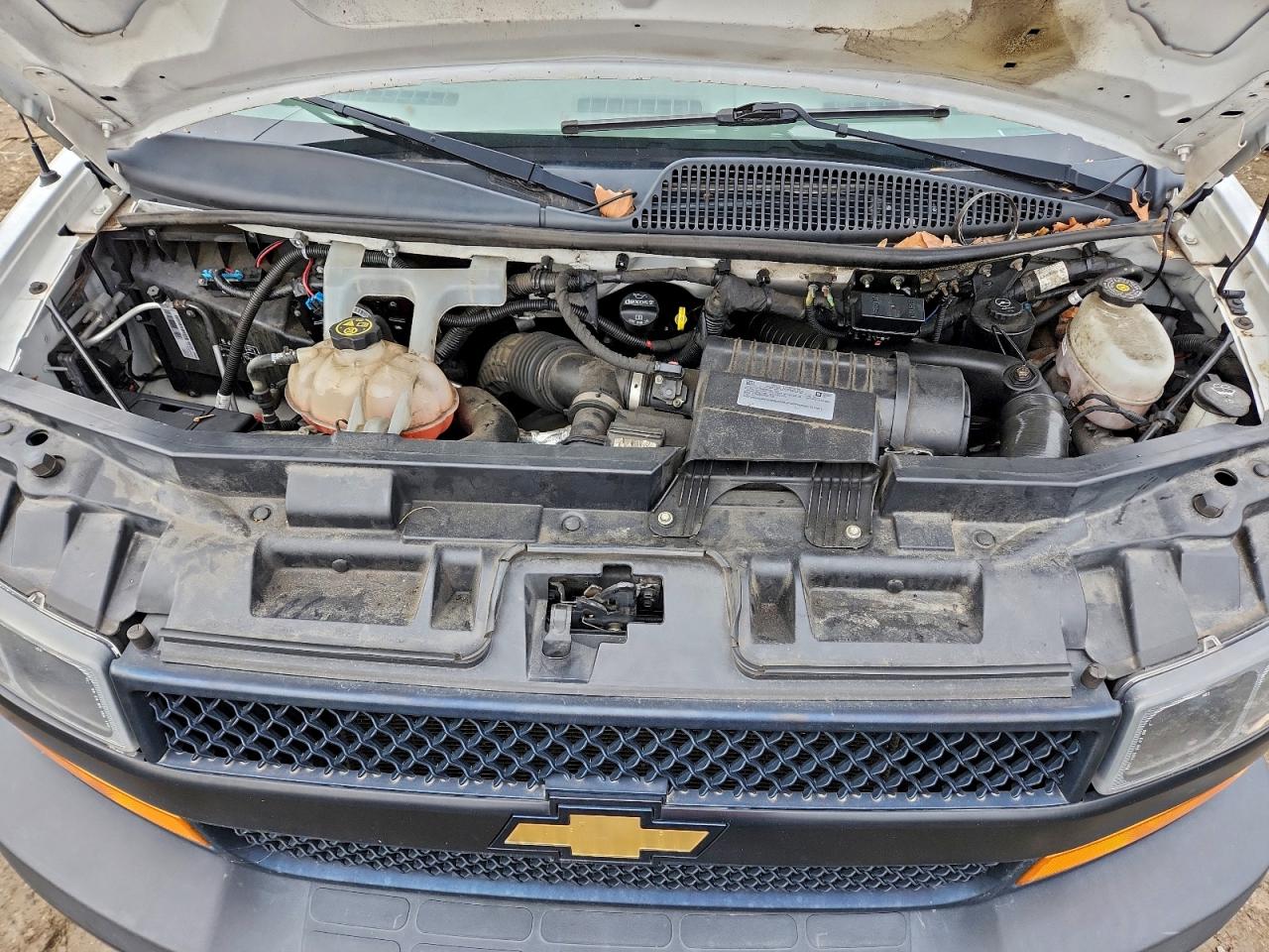 2020 Chevrolet Express G2 Van VIN: 1GCWGAF19L1270886 Lot: 94082675