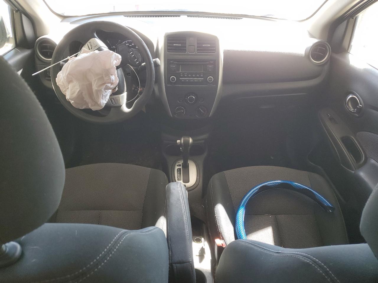 2016 Nissan Versa S VIN: 3N1CN7AP2GL815643 Lot: 92413235