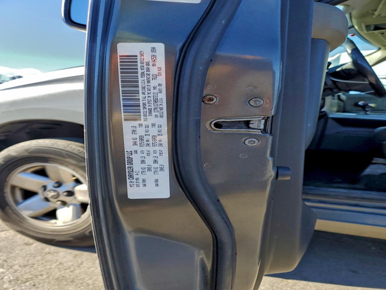 2011 Dodge Ram 1500 VIN: 1D7RV1GT0BS672121 Lot: 94069425