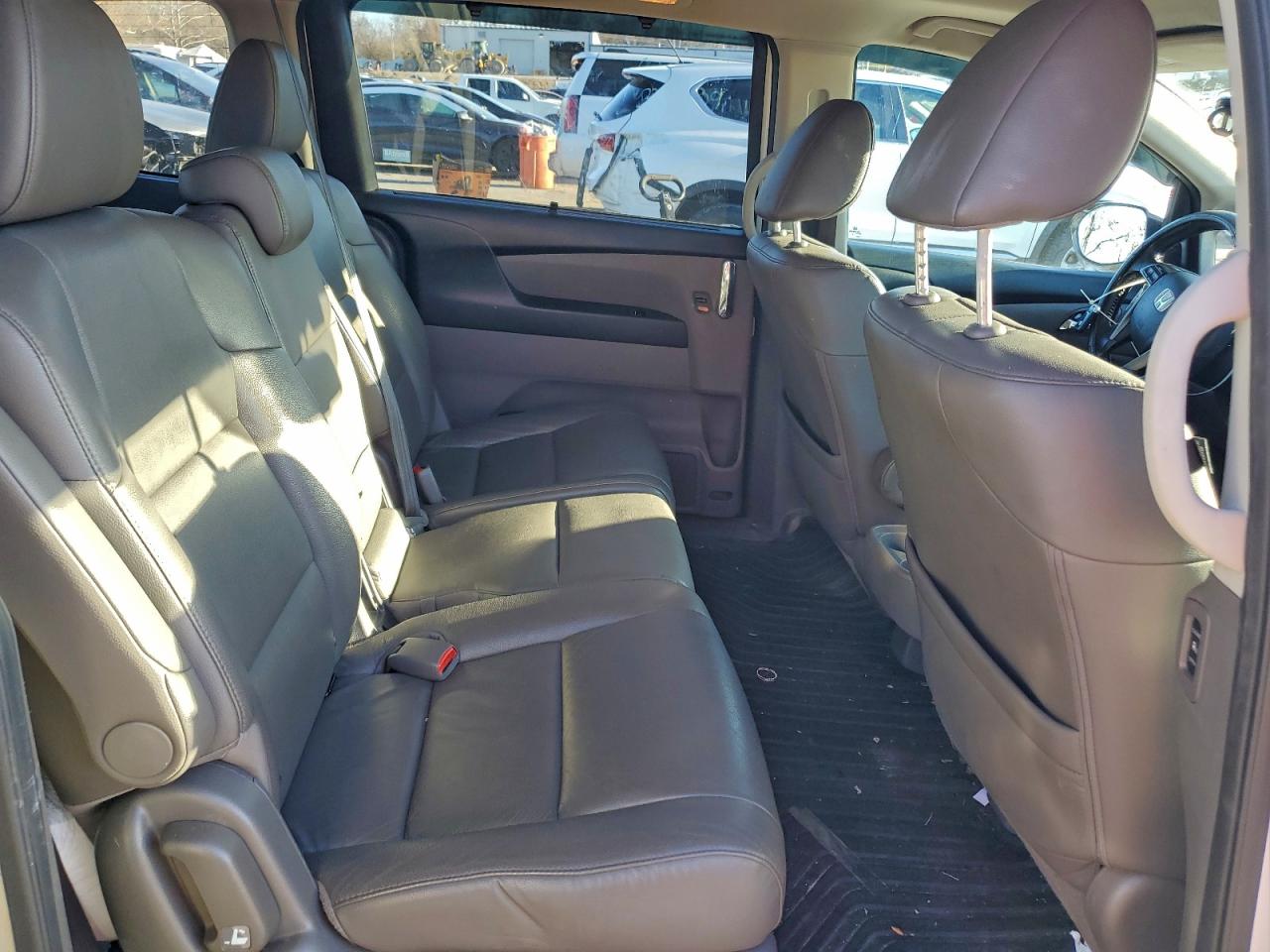 2016 Honda Odyssey Touring VIN: 5FNRL5H98GB032091 Lot: 94362765