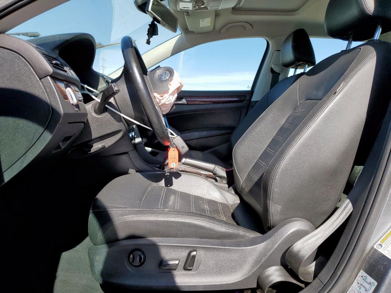 2012 Volkswagen Passat Sel VIN: 1VWCP7A37CC033832 Lot: 92072935