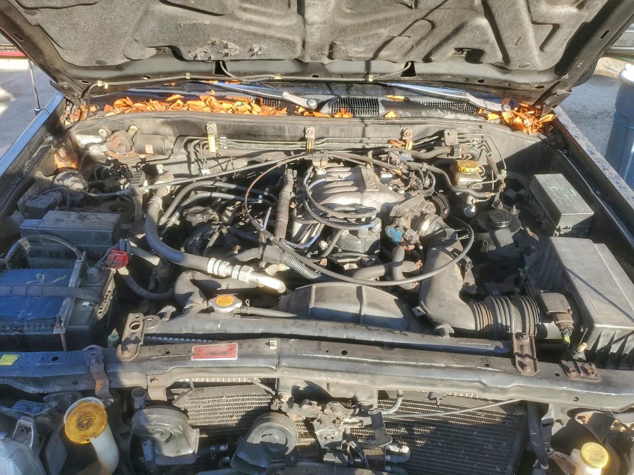 1998 Infiniti Qx4 VIN: JNRAR05Y4WW037504 Lot: 94889595